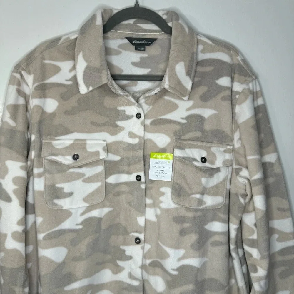 Eddie Bauer Venture Fleece Shacket in Camo